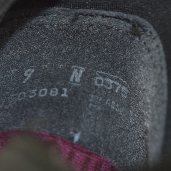 Munro Shari Chelsea Black Ankle Booties Minimalist Size 9 N - Picture 2 of 13